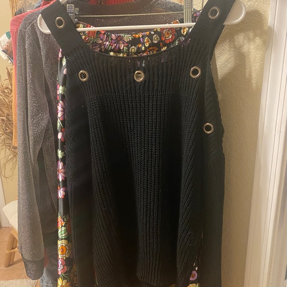 BUNDLE ALERT 🚨 - Picture 4 of 6